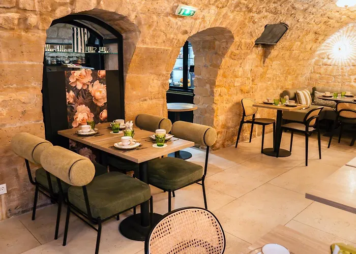 Moris Grands Boulevards